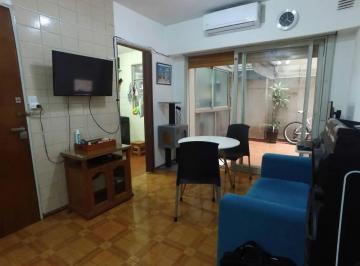 Departamento de 2 ambientes, Almagro · Departamento 2 Ambientes Hipólito Irigoyen 2700, Caba, 56 M²/ U$s 60.000