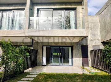 Casa · 118m² · 3 Ambientes · 1 Cochera · Casa en Alquiler 2 Dorm. Sin Amoblar en Joaquín Gorina