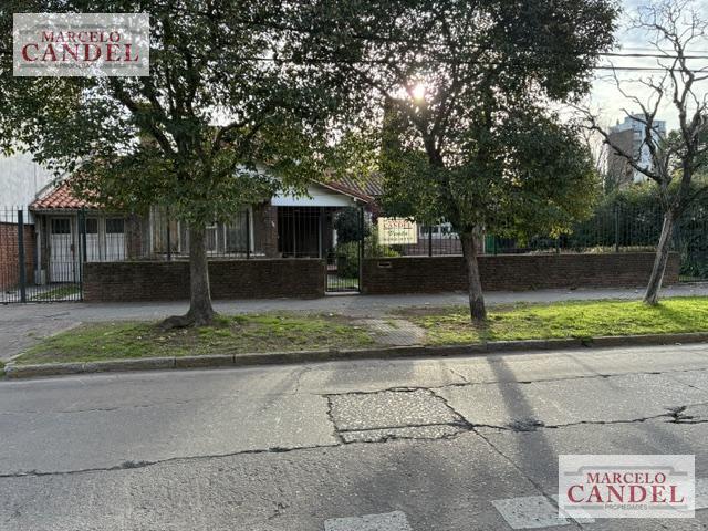 Terreno · 831m²