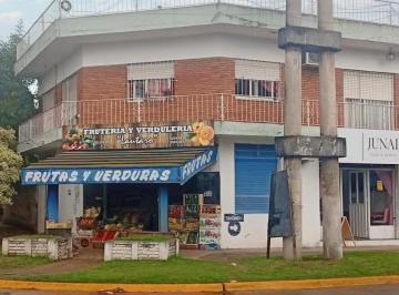 Local comercial · 200m² · 1 Ambiente · Venta en Bloque - Merlo Sur