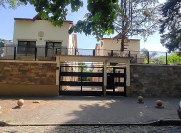 FRENTE · Duplex 4 Ambientes en Alquiler Adrogue