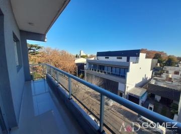 Departamento · 52m² · 3 Ambientes · 1 Cochera · Nuevo Valor! - Amplio 3 Amb con Cochera - Doble Balcon Al Frente