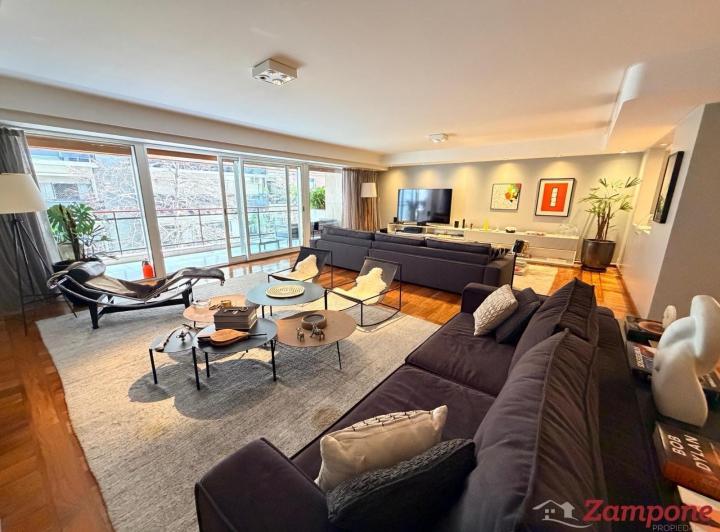 Departamento · 327m² · 8 Ambientes · 3 Cocheras