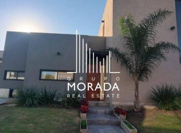 GMM-GMM-53_2 · Casa en Venta de 4 Amb en Spring Park