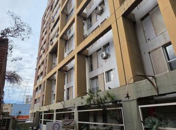 Departamento de 5 ambientes, Córdoba · San Martin 263 - Ed Florencia - 2 Dorm - Se Alquila