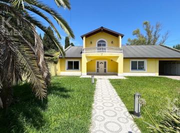 Casa · 265m² · 5 Ambientes · 10 Cocheras · Venta - Casa - Quinta - Villa Rosa - Pilar