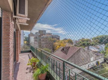 Departamento · 81m² · 4 Ambientes · 1 Cochera · Departamento en Venta de 4 Ambientes con Balcón Corrido y Cochera Cubierta en Olivos
