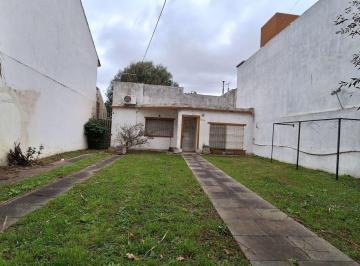 Terreno , Morón · Castelar — a 6 Cuadras de Av Sarmiento y 13 Cuadras de La Estación