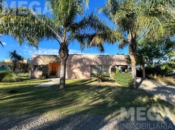 Casa · 210m² · 4 Ambientes · 2 Cocheras · Lopez Jordan 2775. Casa en Venta 3 Dorm. – Barrio Privado Santa Cándida