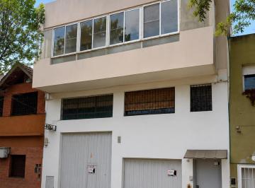Local comercial · 500m² · 2 Cocheras · Local en Flores