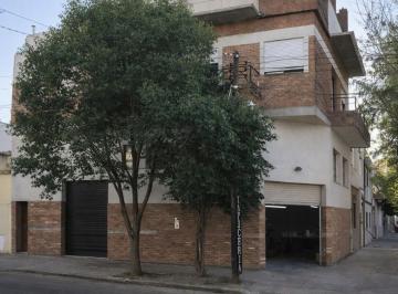 Casa · 126m² · 6 Ambientes · 3 Cocheras · Venta Casa con Taller o Deposito