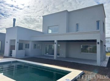 Casa · 168m² · 4 Ambientes · Casa en Venta Barrio Riberas Puertos Escobar