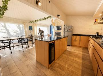 Casa · 120m² · 3 Ambientes · 2 Cocheras · Venta Casa Villa La Angostura