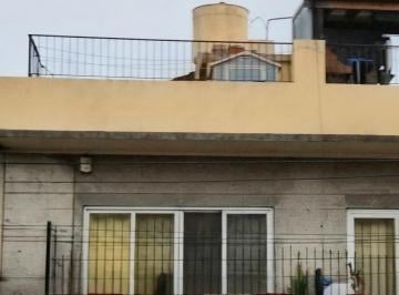 PH · 100m² · 4 Ambientes · PH de 4 Ambientes con Balcon y Patio
