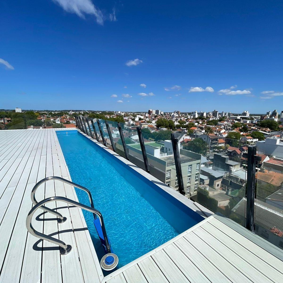 Alquiler. 24 meses dos ambientes con cochera en Midtown