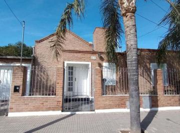 Casa de 4 ambientes, La Calera · Casa de 2 Dorm. en Venta, La Calera, Apta Credito