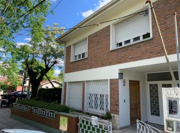 Casa · 319m² · 5 Ambientes · 2 Cocheras · Oficina/lote en Venta Esquina Estratégica Sobre Fondo de La Legua y Salguero San Isidro