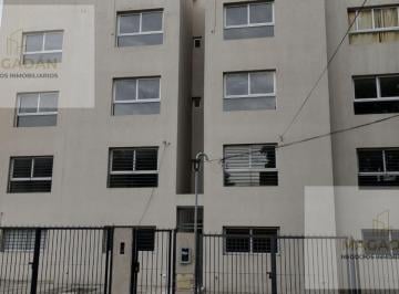Departamento · 530m² · 1 Ambiente · 4 Cocheras · Venta - Edificio en Cuatro Plantas - Departamento Monoambiente - Cuidadela