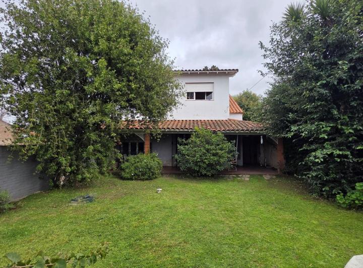 Casa · 130m² · 5 Ambientes