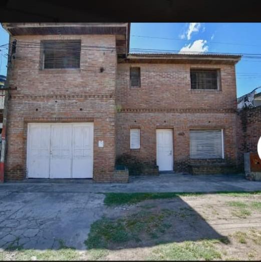 Casa · 80m² · 4 Ambientes · 1 Cochera