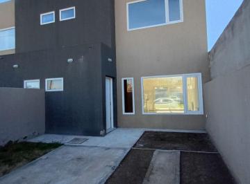 PH de 3 ambientes, Plottier · Alquilo Duplex 2 Dorm. Altos Alberdi 4 Plottier