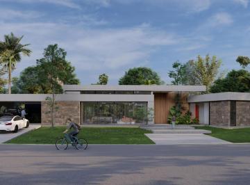 Casa · 330m² · 6 Ambientes · 2 Cocheras · Casa en Venta en Terravista