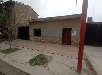 Casa · 170m² · 4 Ambientes · 1 Cochera · Casa a La Venta (4 Ambientes) Las Heras