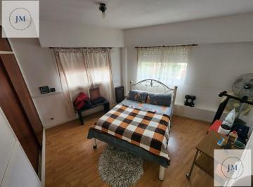 PH · 44m² · 4 Ambientes · Hermoso PH con Patio Quincho y Parrilla