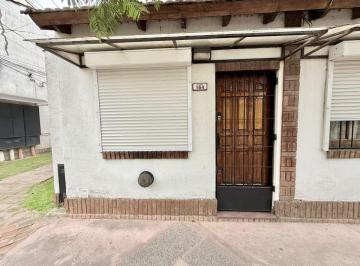 Oficina comercial de 3 ambientes, Ituzaingó · Dúplex Apto Profesional con Cochera - Ituzaingó Norte