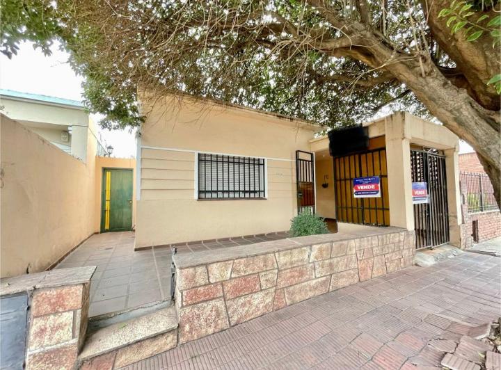 Casa · 146m² · 7 Ambientes · 1 Cochera