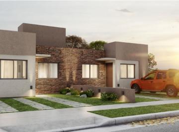Casa de 2 ambientes, Carrodilla · Vendo Carpeta Natania
