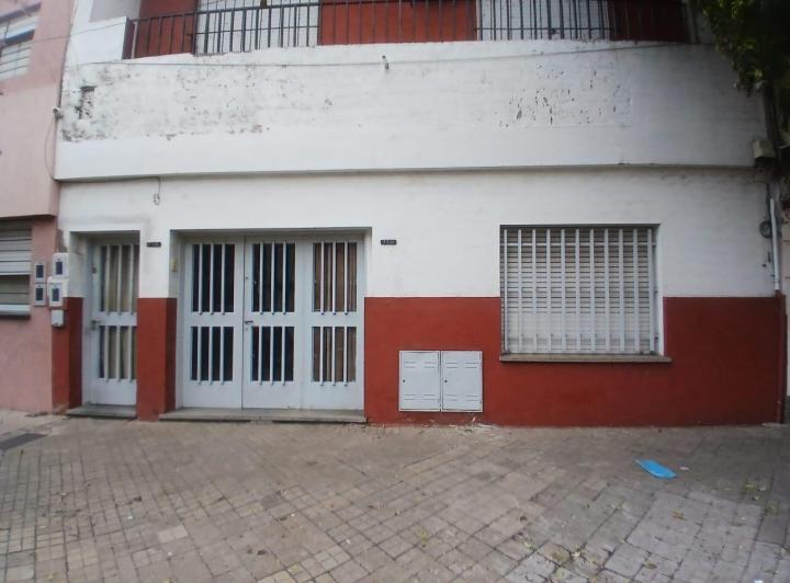 Casa · 70m² · 5 Ambientes · 1 Cochera