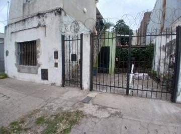 Casa · 200m² · 5 Ambientes · 1 Cochera · Casa de 3 Dorm. Alquiler