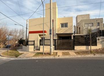 PH · 150m² · 7 Ambientes · 1 Cochera · Dúplex en Venta de 3 Dorm. – Lomas de Chateau