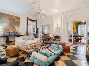 Departamento · 520m² · 10 Ambientes · 1 Cochera · Piso Retro con Cochera en Edificio de Patrimonio Histórico