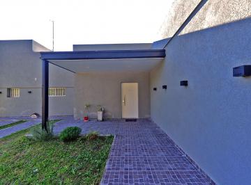 Casa · 160m² · 4 Ambientes · 2 Cocheras · Venta Casa Nueva 4 Amb Lujan Hosteria Lote 1000 m