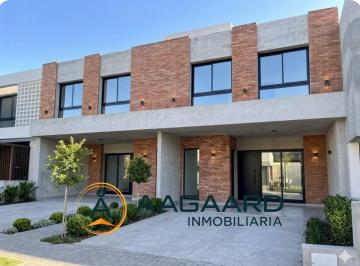 PH · 130m² · 3 Ambientes · 2 Cocheras · Miradores de Manantiales Duplex en Venta 3 Dorm. a Estrenar