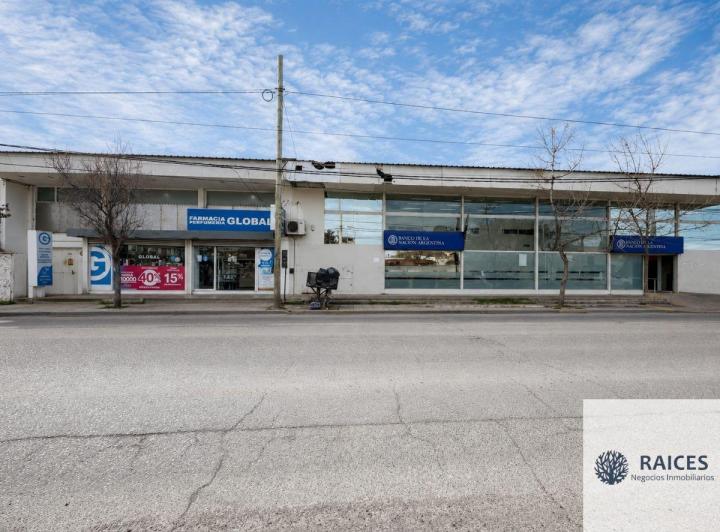 Local comercial · 358m² · 4 Ambientes