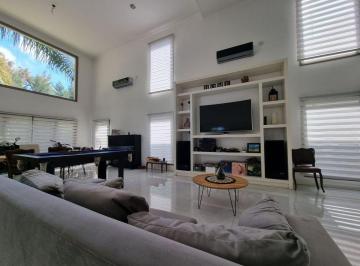 Casa · 280m² · 5 Ambientes · 5 Cocheras · Casa 5 Amb Barrio Cerrado West Village Hurlingham