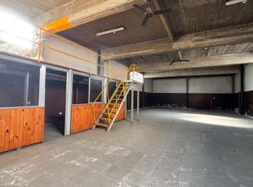 Bodega-Galpón · 415m² · Venta Galpon con Local y Oficinas - Merlo