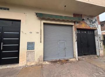 Local comercial · 37m² · Local Comercial con Patio Excelente Ubicación