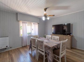 PH · 186m² · 4 Ambientes · Casa en PH Venta 3 Dormit. B. San Martín Rosario