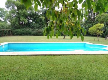 Quinta vacacional · 80m² · 2 Dormitorios · 6 Cocheras · Venta Quinta 3 Ambientes Pileta General Rodriguez
