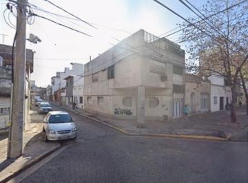 Casa · 151m² · 5 Ambientes · 1 Cochera · Venta Casa en Esquina Ideal Flipping/ Constructora