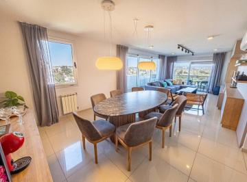 Departamento · 170m² · 5 Ambientes · 1 Cochera · Venta Opera Luxury Torre Vip Depto 3 Dormi C Coche