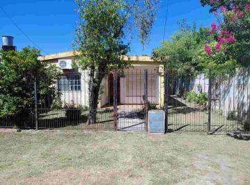 Casa · 122m² · 5 Ambientes · 1 Cochera · Venta Casa Multifamiliar Paso del Rey Inversor