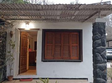 Casa · 96m² · 3 Ambientes · 1 Cochera · Venta Casa 2 Dorm. en Rio Ceballos Apta Cred