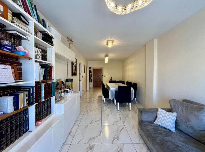 Departamento · 94m² · 4 Ambientes · 1 Cochera