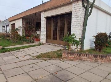 Casa · 168m² · 7 Ambientes · 2 Cocheras · Venta Casa Mas Departamento Barrio El Trebol