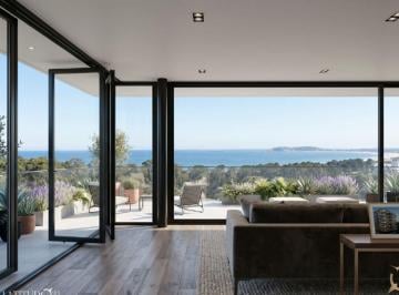 Departamento · 99m² · 3 Ambientes · 1 Cochera · Venta Apartamento en Playa Brava Punta del Este